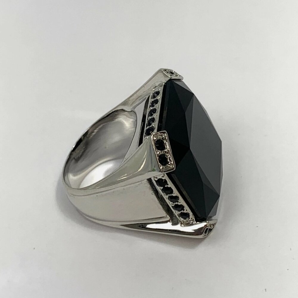 Judith Leiber Dome Ring Women's Silver and Black Size 6 Square